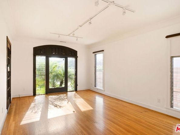 813 N Orange Grove Avenue, Los Angeles CA 90046