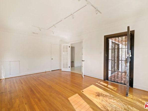 813 N Orange Grove Avenue, Los Angeles CA 90046