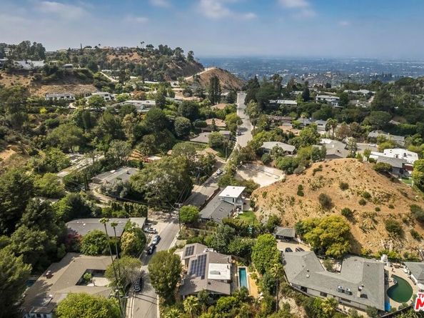 8631 Allenwood Road, Los Angeles CA 90046