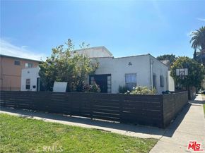 2701 S Cloverdale Avenue, Los Angeles CA 90016