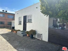 2701 S Cloverdale Avenue, Los Angeles CA 90016