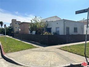 2701 S Cloverdale Avenue, Los Angeles CA 90016