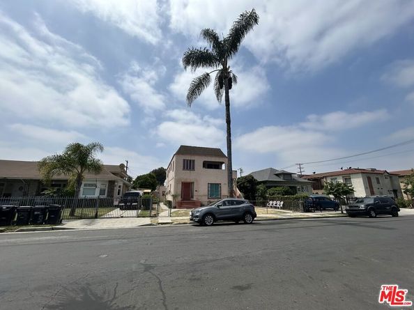 1366 W 37th Place, Los Angeles CA 90007
