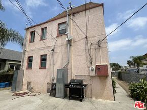 1366 W 37th Place, Los Angeles CA 90007
