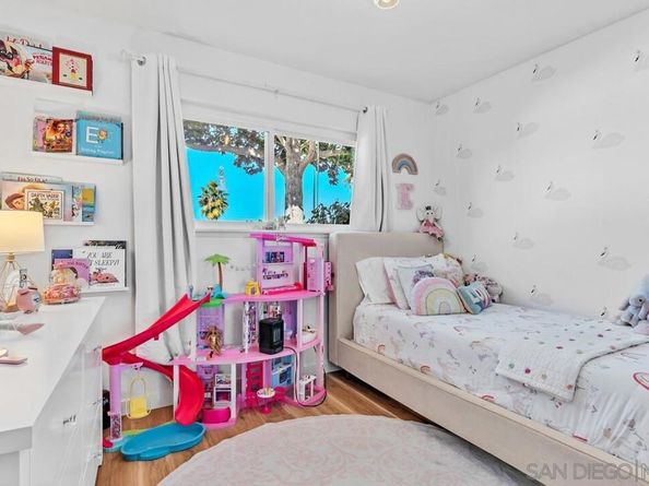 681 Parker St, Oceanside CA 92057