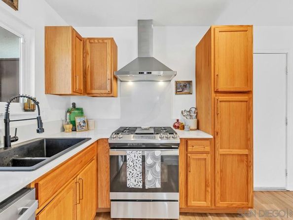 681 Parker St, Oceanside CA 92057