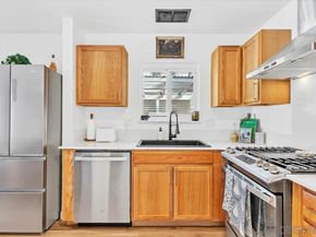 681 Parker St, Oceanside CA 92057