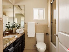 7912 Croydon Avenue, Los Angeles CA 90045