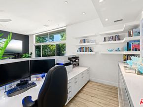 1250 N Harper Avenue 401, West Hollywood CA 90046