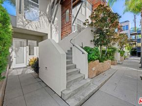 1250 N Harper Avenue 401, West Hollywood CA 90046