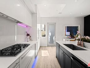 1250 N Harper Avenue 401, West Hollywood CA 90046