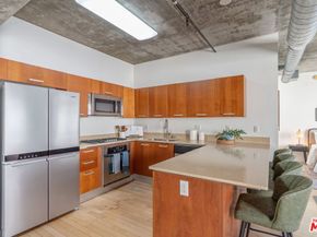 645 W 9th Street 618, Los Angeles CA 90015