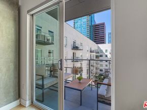 645 W 9th Street 618, Los Angeles CA 90015