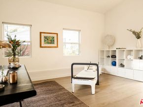 11202 Canton Drive, Studio City CA 91604