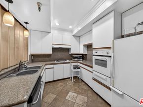 2700 E Cahuenga Boulevard 1301, Los Angeles CA 90068