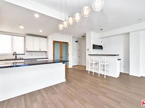 871 Crenshaw Boulevard 305, Los Angeles CA 90005