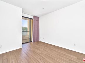 871 Crenshaw Boulevard 305, Los Angeles CA 90005