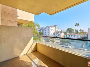 871 Crenshaw Boulevard 305, Los Angeles CA 90005