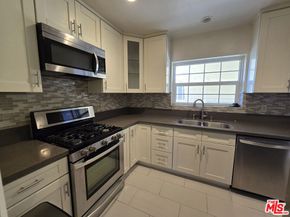 2944 Mayfield Avenue, La Crescenta CA 91214