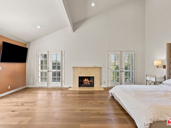 22241 Alizondo Drive, Woodland Hills CA 91364