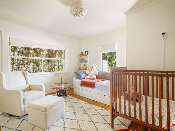 221 S St Andrews Place, Los Angeles CA 90004