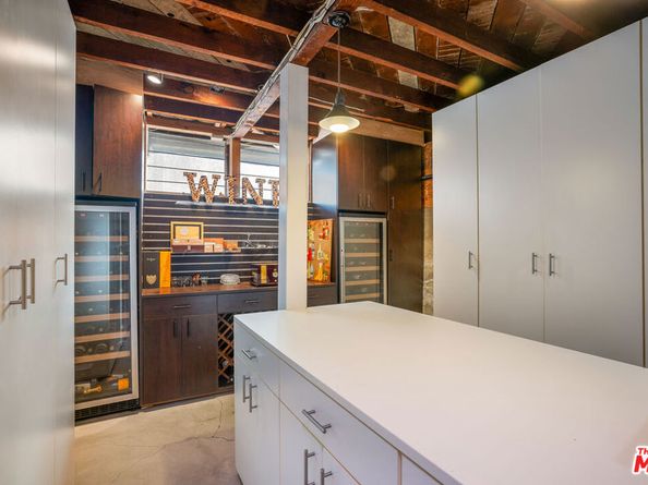 221 S St Andrews Place, Los Angeles CA 90004