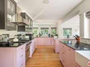 221 S St Andrews Place, Los Angeles CA 90004