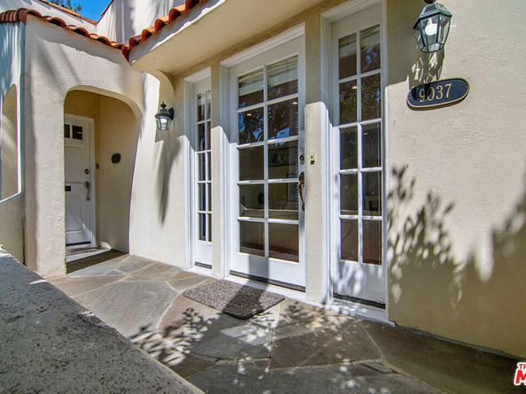 9037 Elevado Street, West Hollywood CA 90069