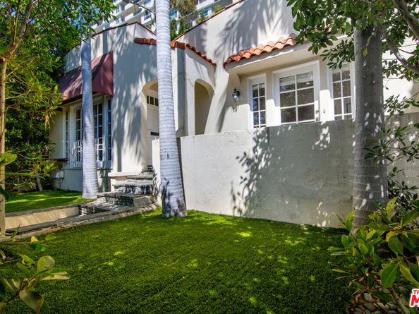 9037 Elevado Street, West Hollywood CA 90069