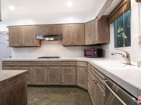 9037 Elevado Street, West Hollywood CA 90069