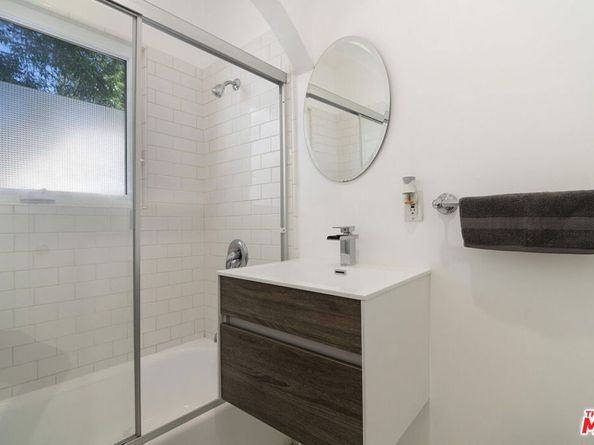 9037 Elevado Street, West Hollywood CA 90069