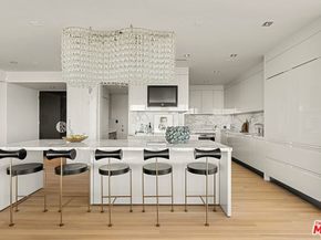 9255 Doheny Road 2006, West Hollywood CA 90069