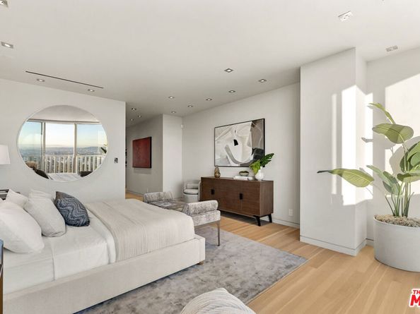 9255 Doheny Road 2006, West Hollywood CA 90069