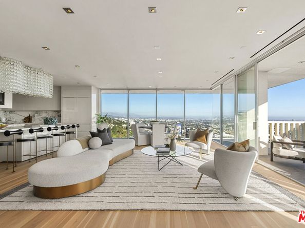 9255 Doheny Road 2006, West Hollywood CA 90069