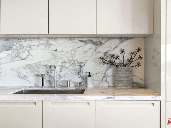 9255 Doheny Road 2006, West Hollywood CA 90069