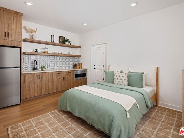 1693 Coral Sea Lane, Los Angeles CA 90732