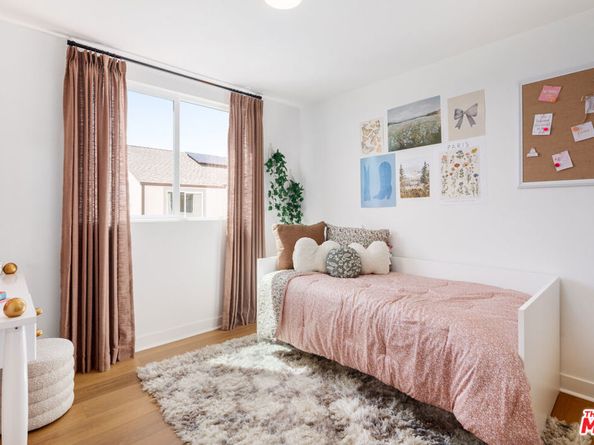 1693 Coral Sea Lane, Los Angeles CA 90732