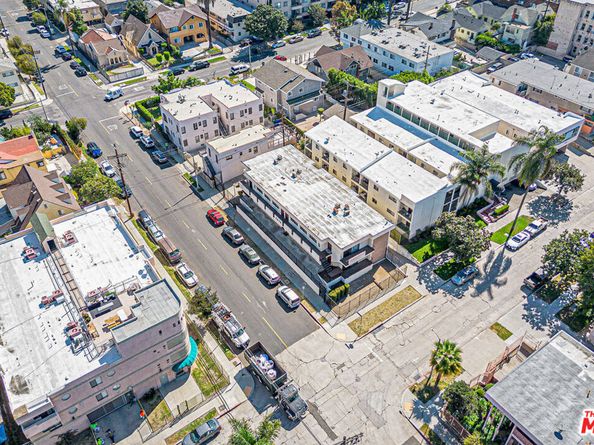 940 S Gramercy Place, Los Angeles CA 90019