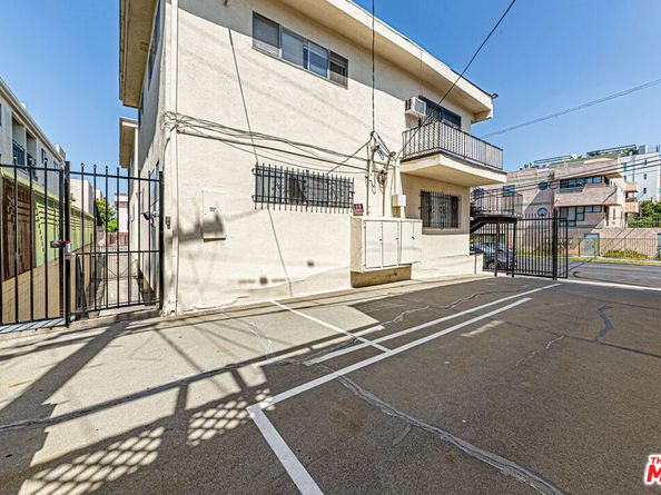 940 S Gramercy Place, Los Angeles CA 90019