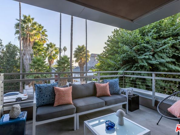 6001 Carlton Way 201, Los Angeles CA 90028