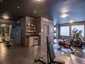 6001 Carlton Way 201, Los Angeles CA 90028