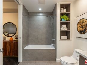 6001 Carlton Way 201, Los Angeles CA 90028