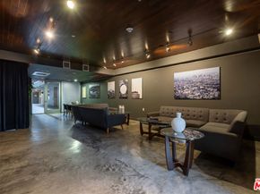 6001 Carlton Way 201, Los Angeles CA 90028