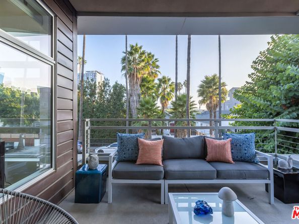 6001 Carlton Way 201, Los Angeles CA 90028