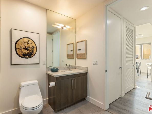 6001 Carlton Way 201, Los Angeles CA 90028