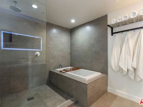 6001 Carlton Way 201, Los Angeles CA 90028