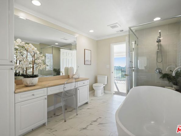 4015 Karelia Street, Los Angeles CA 90065