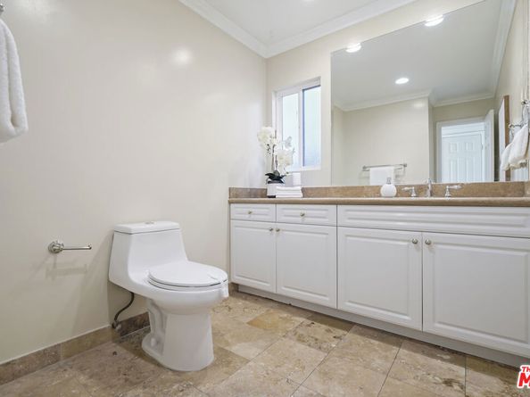 4015 Karelia Street, Los Angeles CA 90065