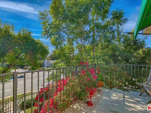 1421 W Clark Avenue, Burbank CA 91506