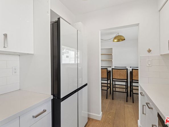 1525 N Hayworth Avenue 302, Los Angeles CA 90046